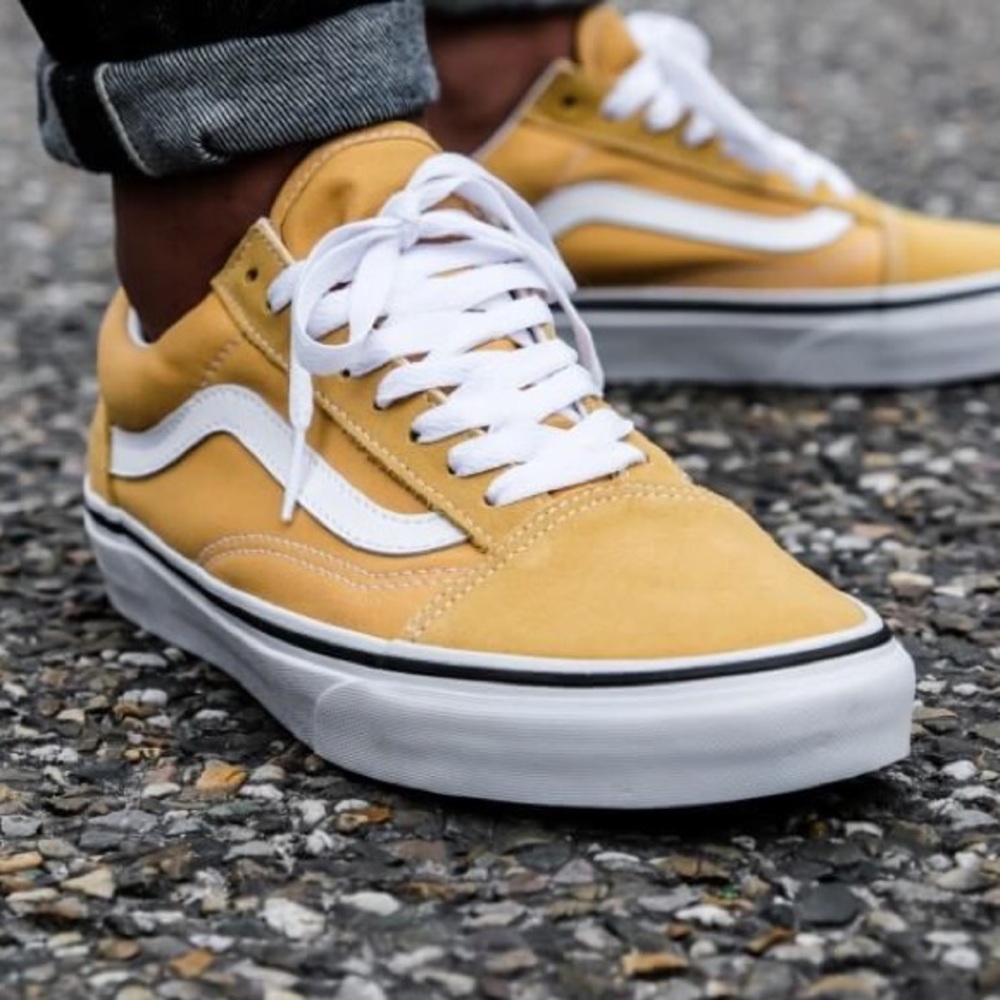 VANS Ochre Mustard Skate Sneakers NWT